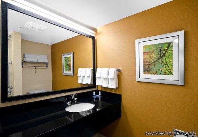 Fairfield Inn & Suites By Marriott Smithfield Exterior foto
